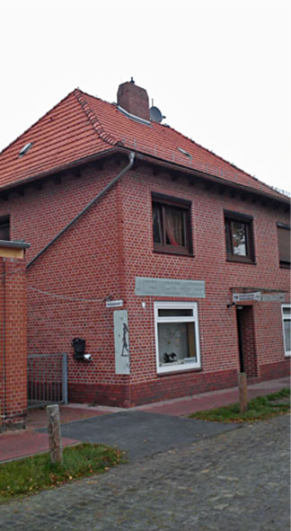 Horizontalsperre, Sockelabdichtung, Trockenlegung Celle, Kellerabdichtung, nasse Wände abdichten.